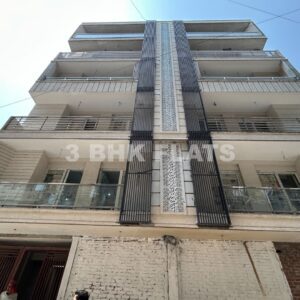 On Road 3 BHK Flat In South Delhi Image